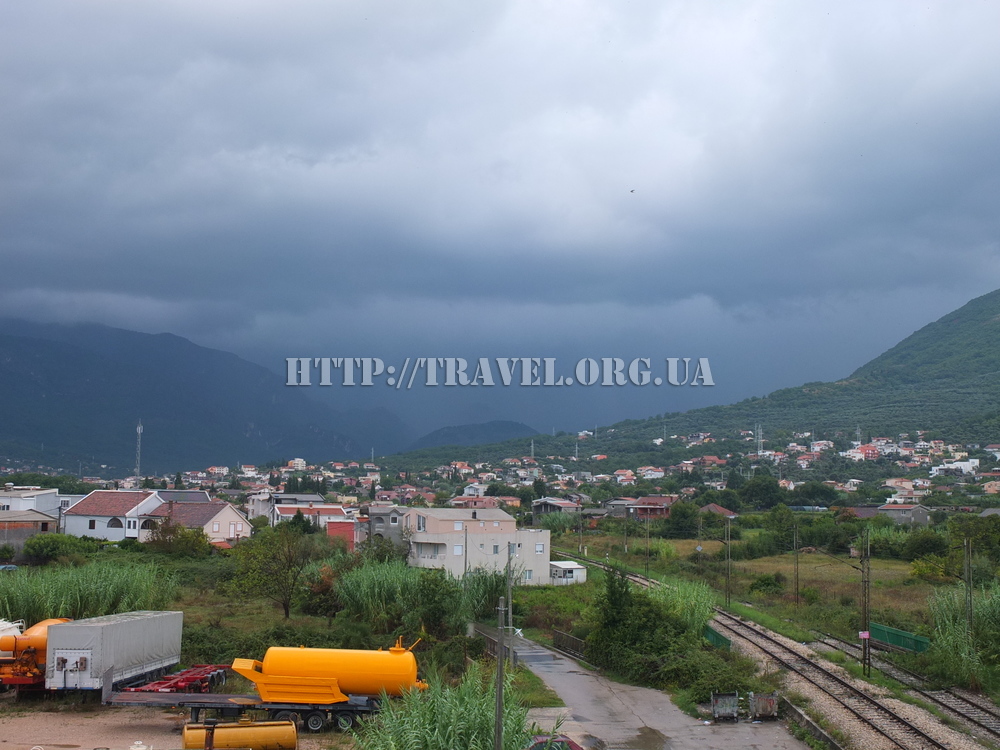 Ближайшее поселение Бара - это уютный городок под горой Шушань
